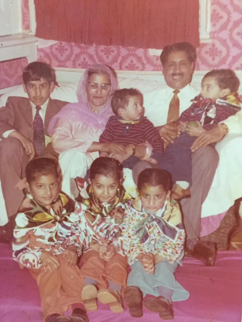 Beji with her family